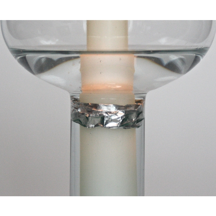 TULIPAN Kerzenhalter zum Befüllen mit Wasser / Windlicht, Recyclingglas, hergestellt in Europa, recyceltes Glas